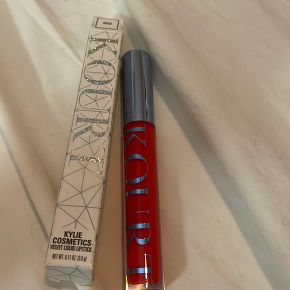 Kylie cosmetics Kourt velvet liquid lipstick.
